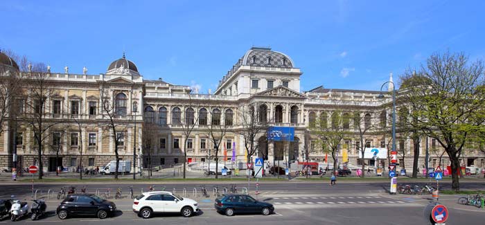 خیابان منتهی به  دانشگاه های اتریش